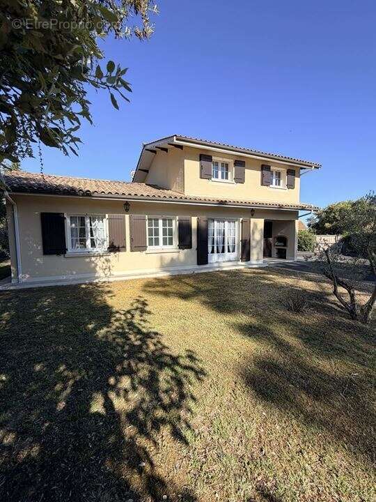 Maison 128 m² à Soulac-Sur-Mer  - photo 8