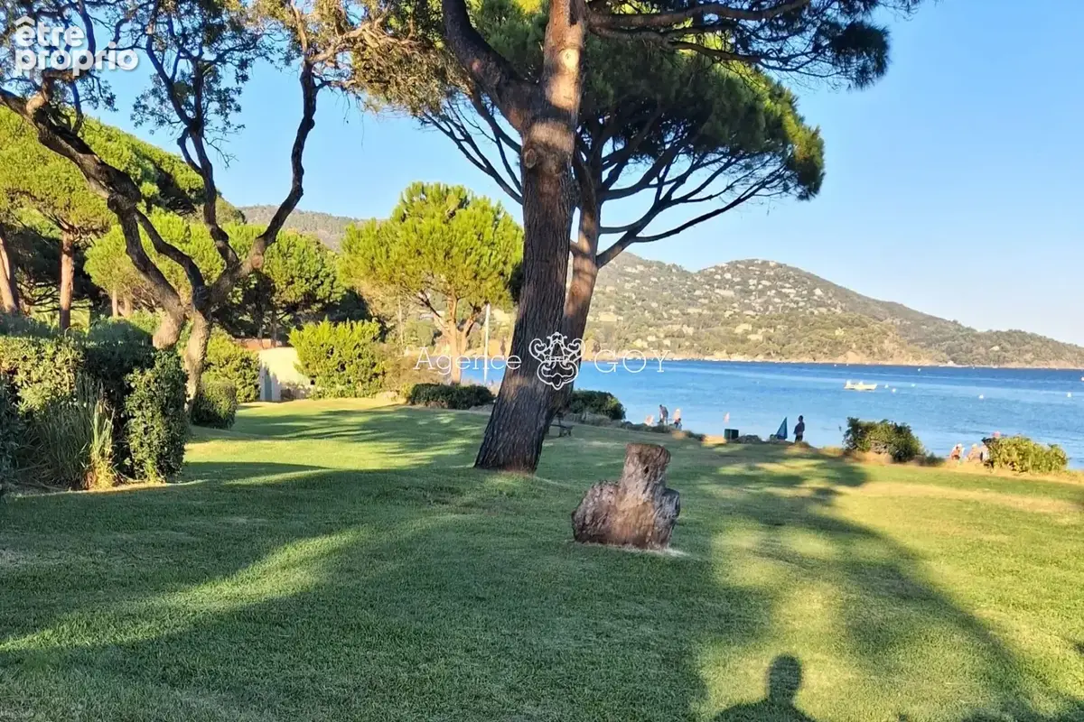 Appartement 2 pièces 47 m² à vendre à Le Lavandou (83980) - photo 2
