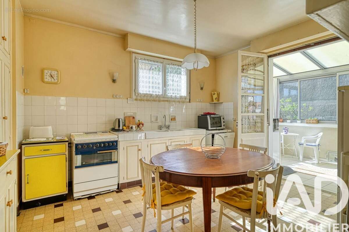 Photo 8 - Maison à RUEIL-MALMAISON