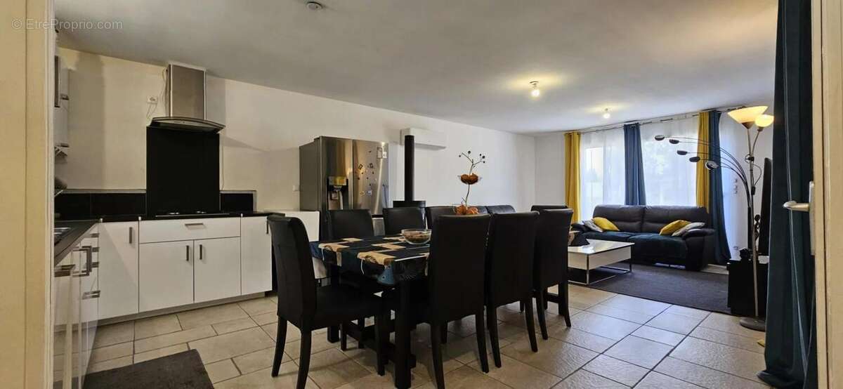 Maison à SAINT-SEURIN-SUR-L&#039;ISLE