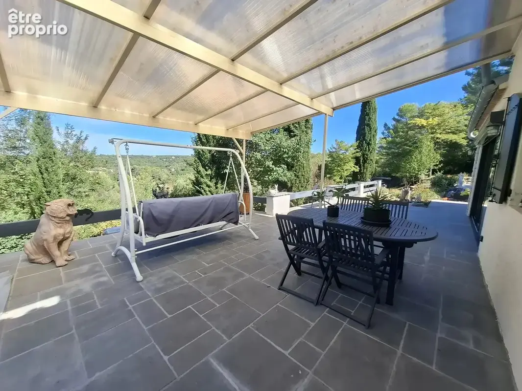 Propriété de charme avec piscine et près de 2 hectares - La Verdière - photo 11