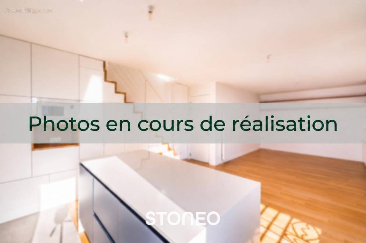 Appartement à PARIS-8E