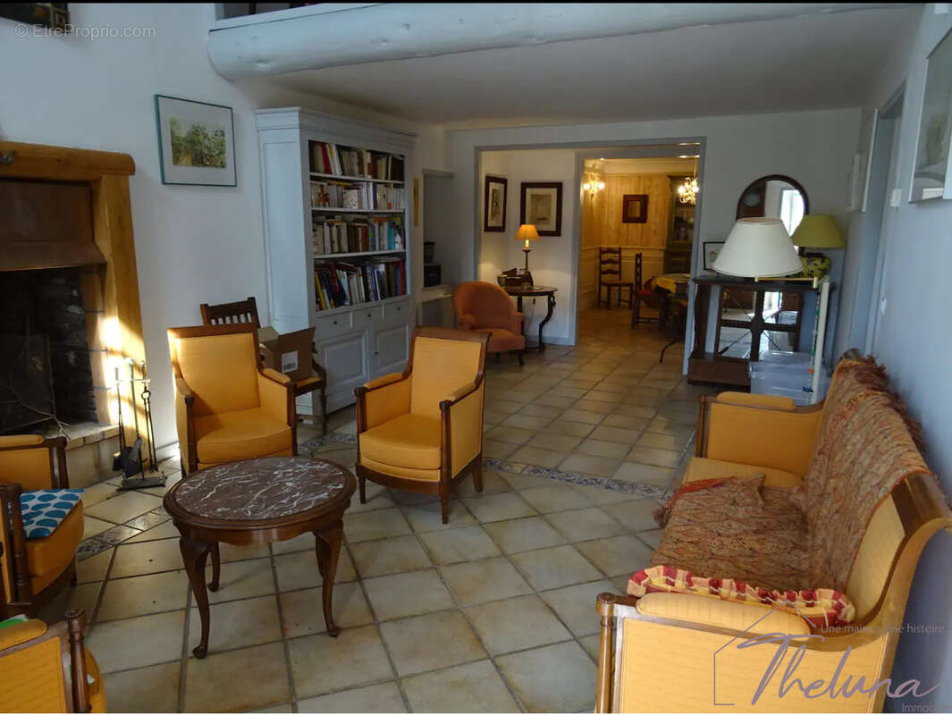 Maison à SAUMANE