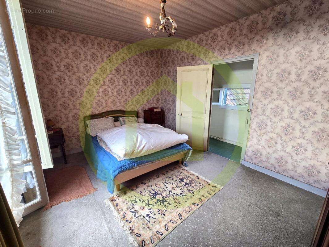 Maison à FLEURY-LES-AUBRAIS