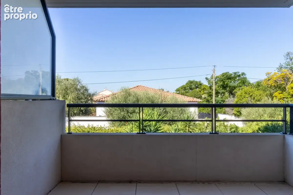 Appartement 2 pièces avec terrasse et parking - photo 2