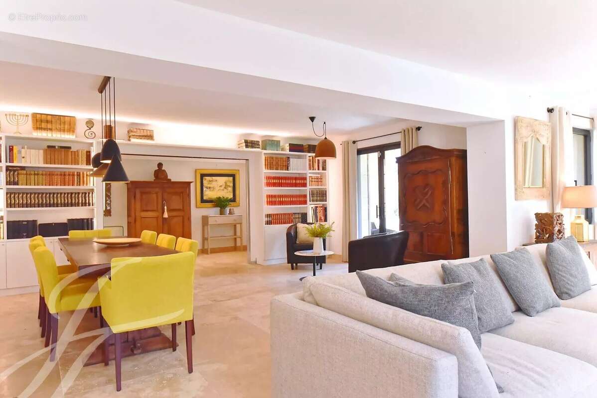 Maison à EYGALIERES