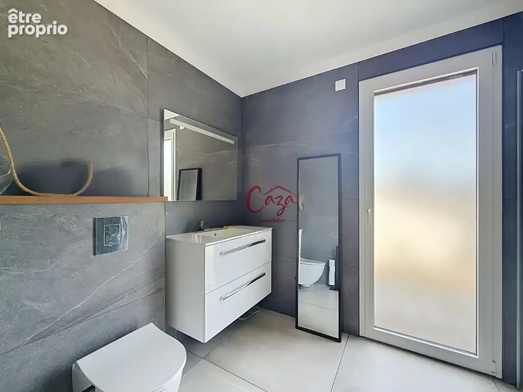 Maison récente de plain pied 145 m2 , - photo 9