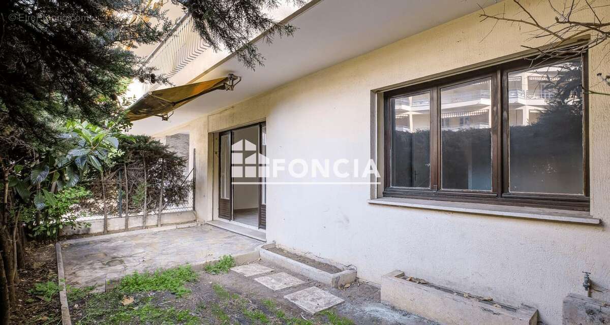 Appartement à LE CANNET