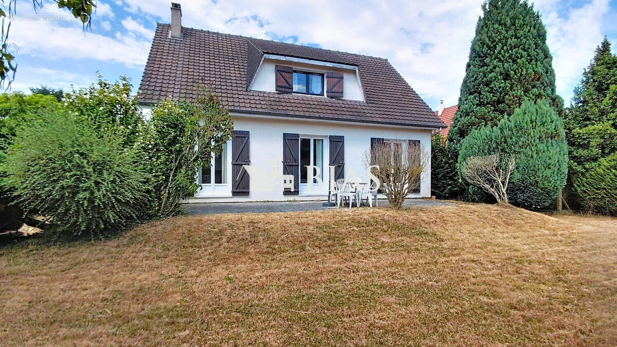 Maison à CAUMONT