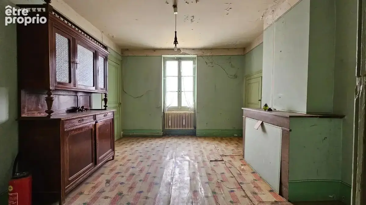 Maison 210 m² à Dommartin  - photo 10