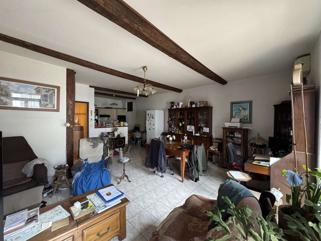Maison à COURSAN