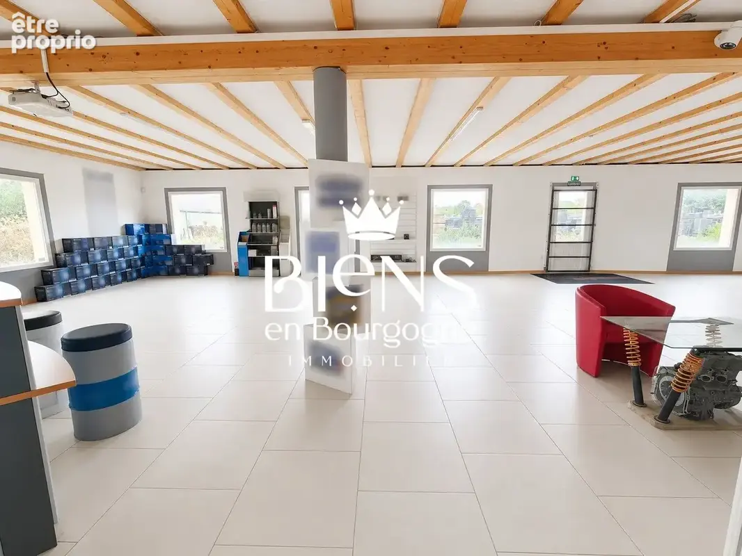 Commerce 385 m² à Beaune  - photo 6