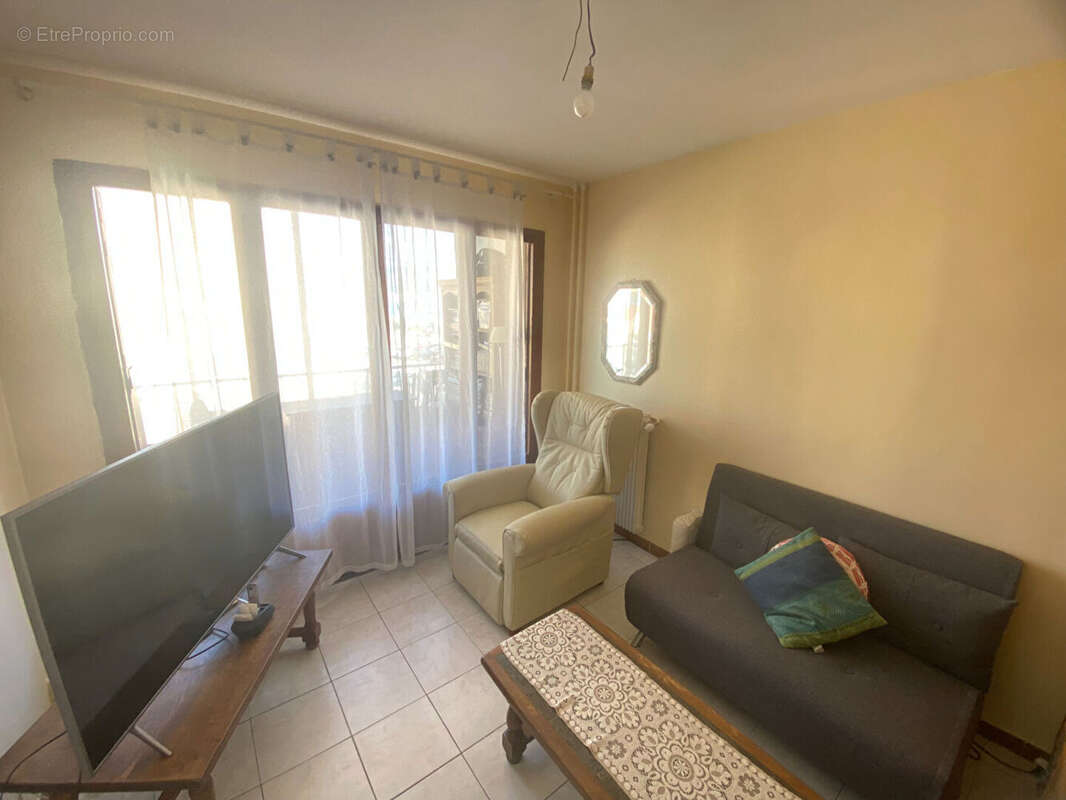 Appartement à SAINT-MANDRIER-SUR-MER