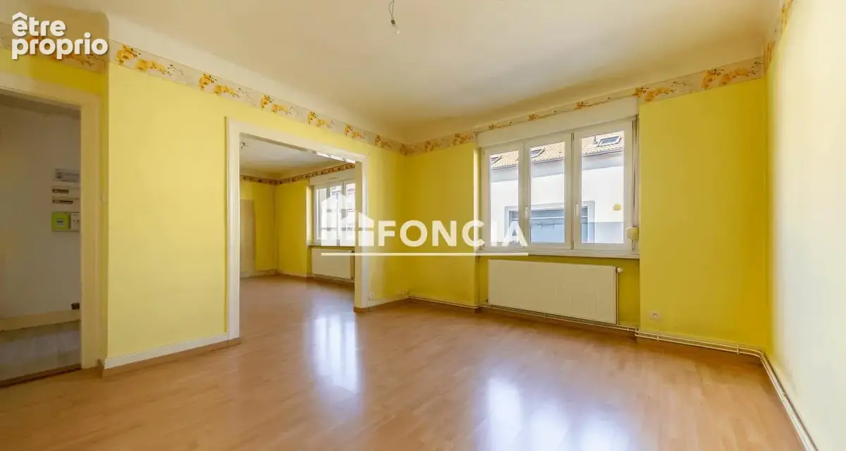 FONCIA STRASBOURG – 3P de 77,80 m² avec balcon et cave, aux portes de Strasbourg. Beaux volumes, copropriété calme et indépendan - photo 2
