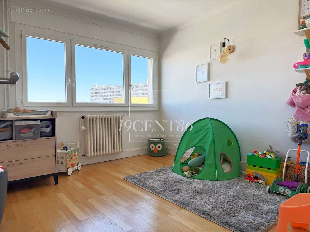 Appartement à LYON-8E