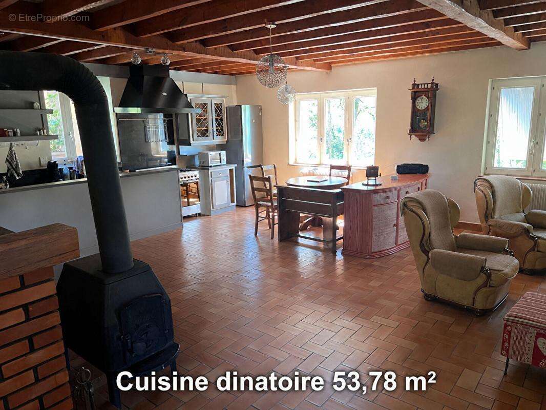Maison à CHAMELET