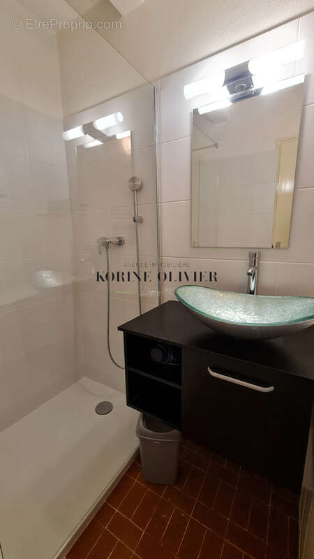 Appartement à GREOUX-LES-BAINS