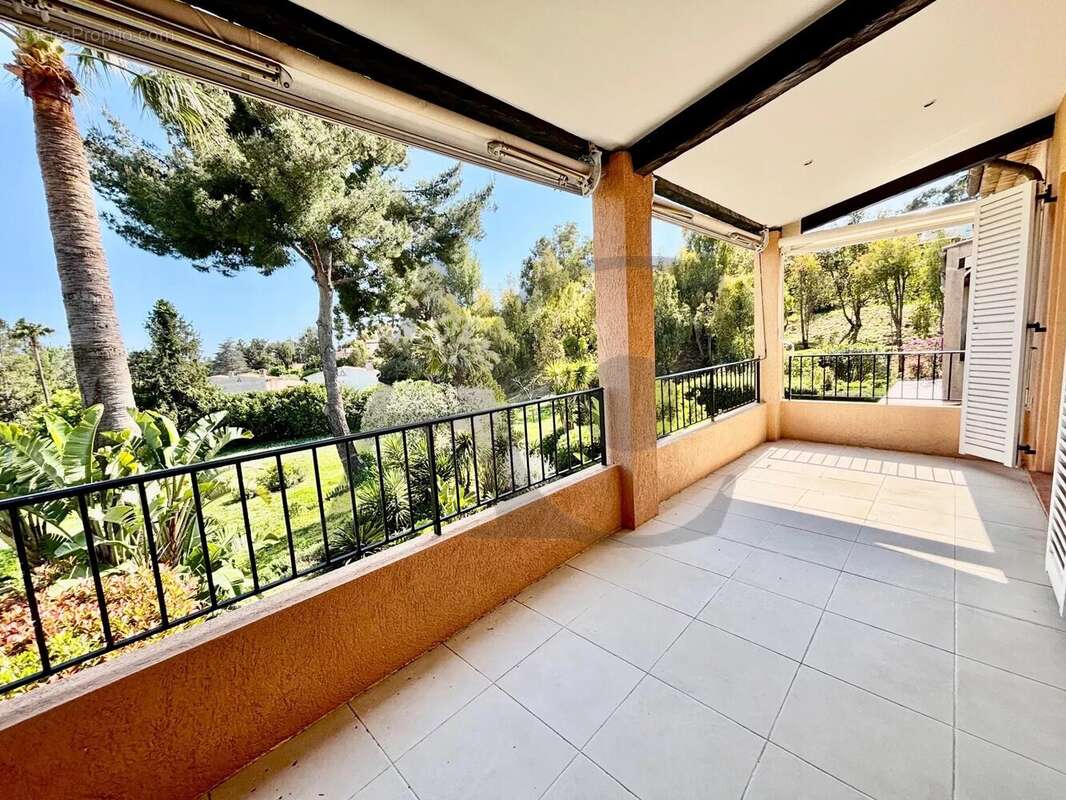 Appartement à VILLENEUVE-LOUBET