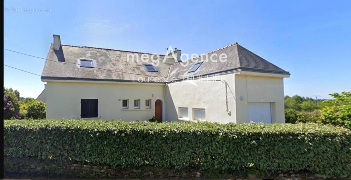 Maison à POULLAN-SUR-MER