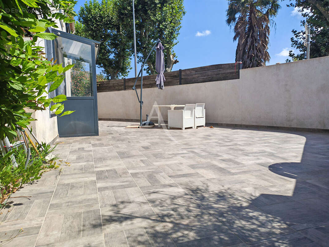 Villa Hyeres 4 pièce(s) 96 m2 - photo 2