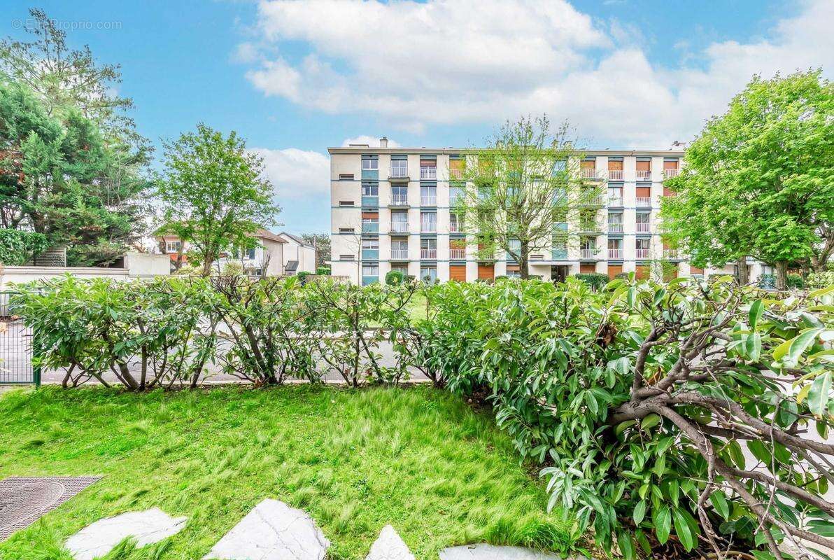 Appartement à SAINT-MAUR-DES-FOSSES