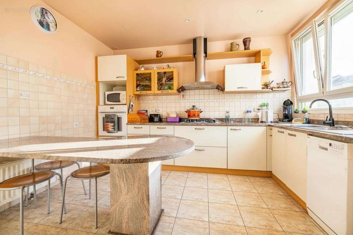 Maison à VILLENEUVE-SAINT-GEORGES