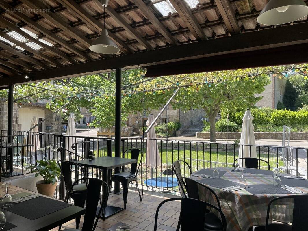 Commerce à GENERARGUES