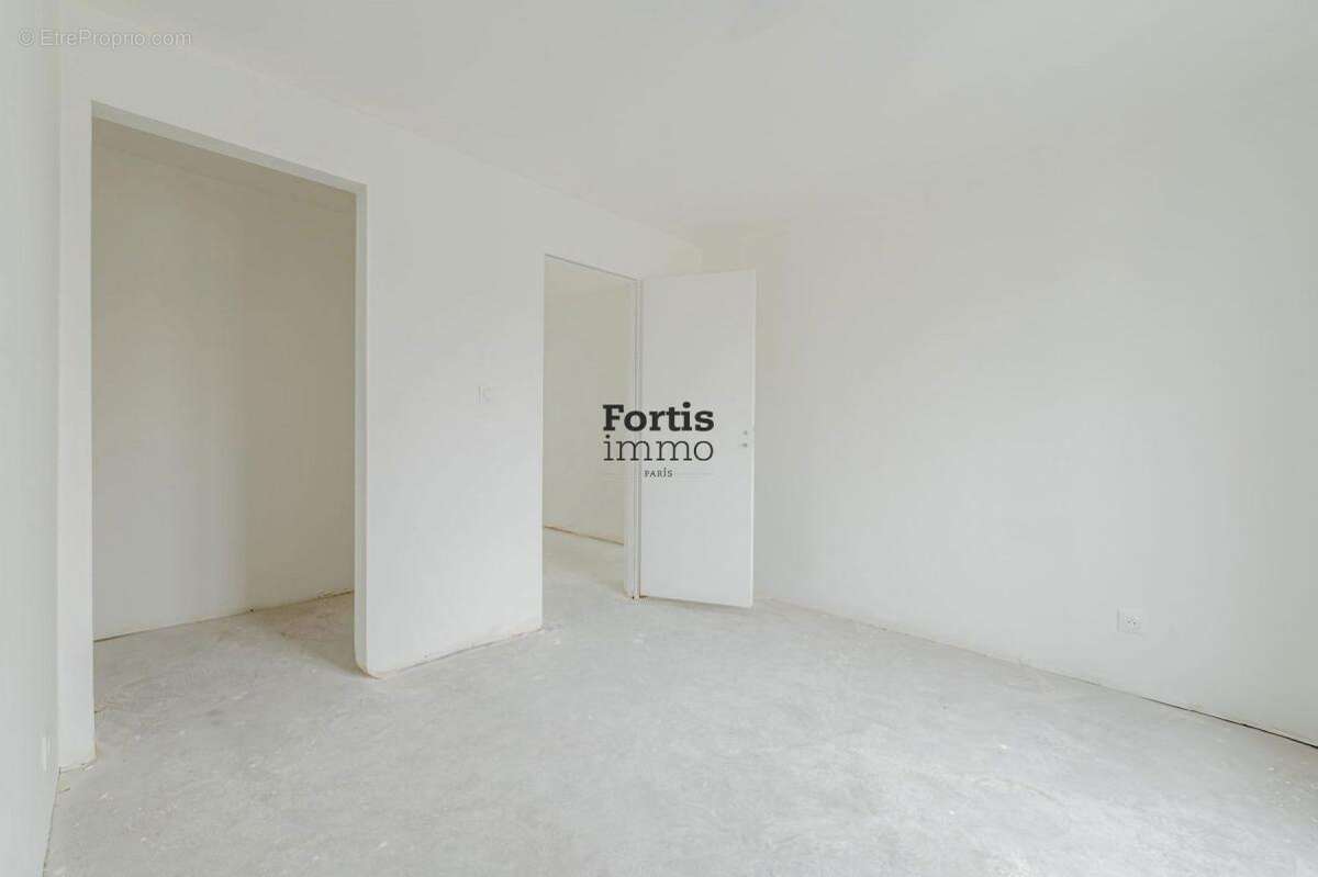 Appartement à PARIS-15E