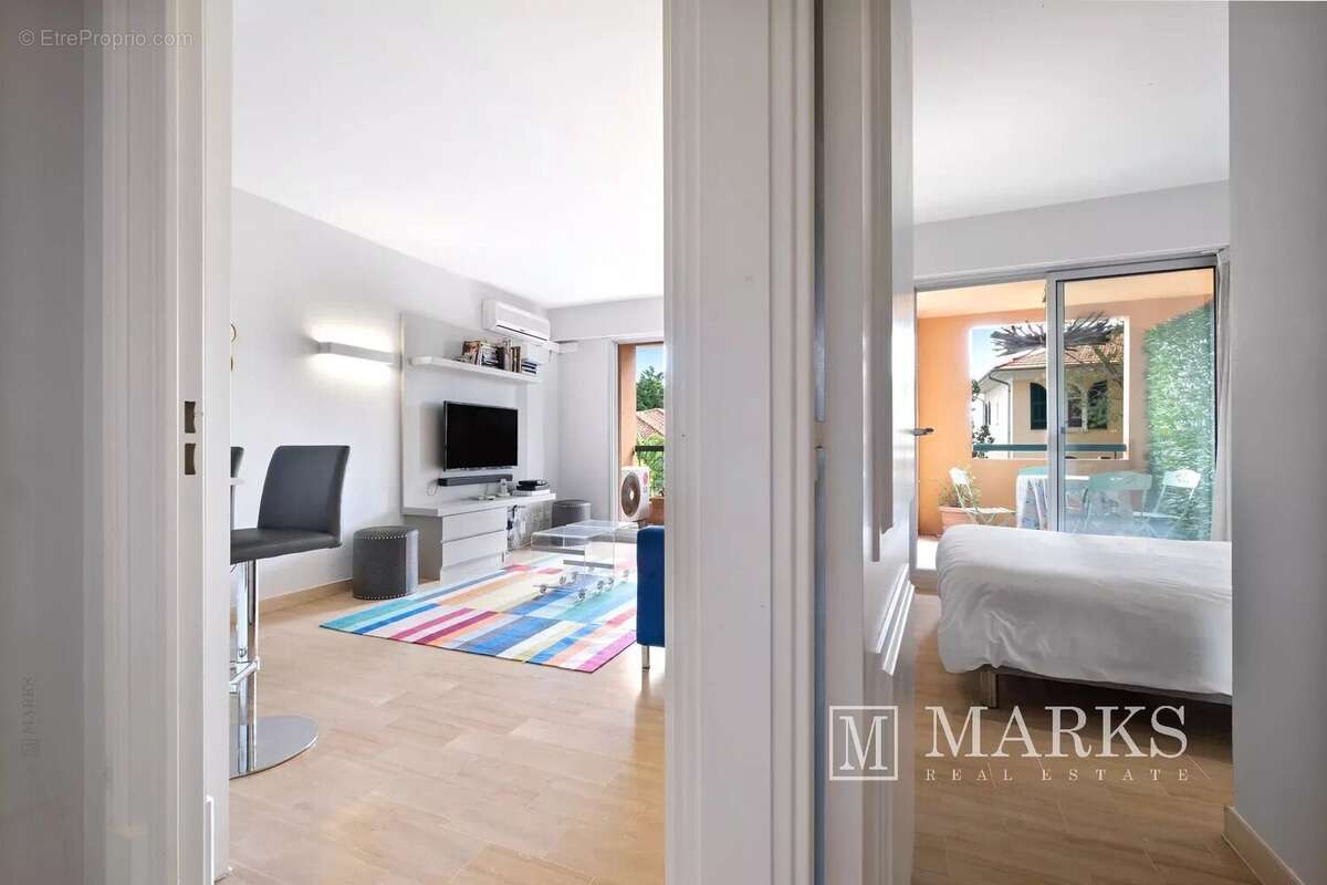 Appartement moderne de 2 pièces avec terrasse et piscine en copropriété - photo 5