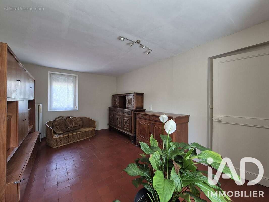 Photo 2 - Maison à SAINT-ETIENNE-DE-MONTLUC