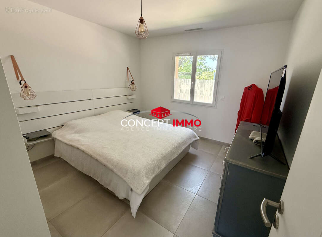 Pierrefeu Maison neuve de plain pied proche commodités. - photo 8