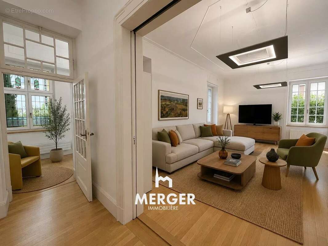 Maison de maître entierement renovee – conseil des xv - photo 4