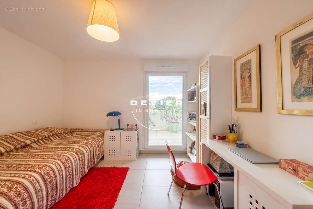 Appartement 74 m² à Restinclieres  - photo 6