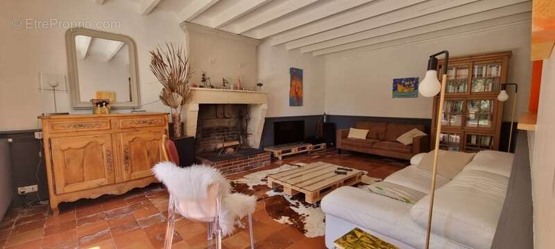 Domaine à taille humaine avec maison pierre joliment rénovée 4 chambres, piscine et nombreuses dépendances sur 4hectares près de - photo 6