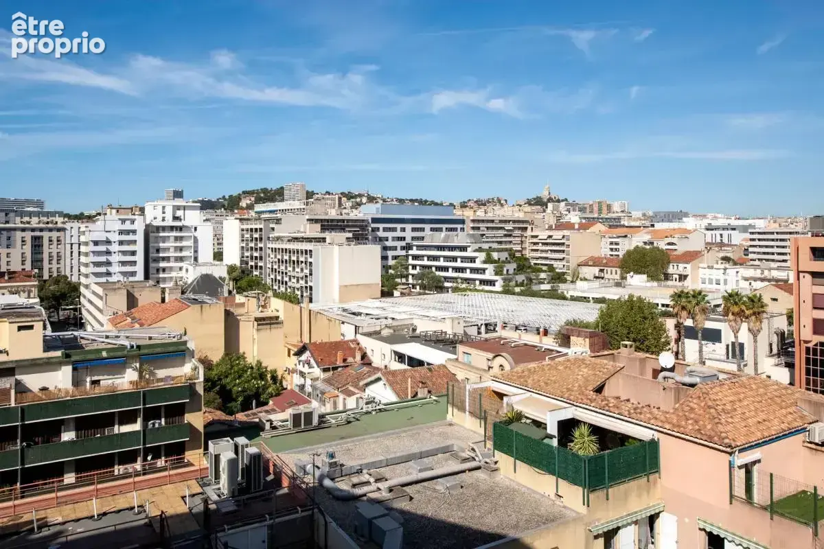Appartement de 4 pièces de 100 m² à Marseille - photo 9