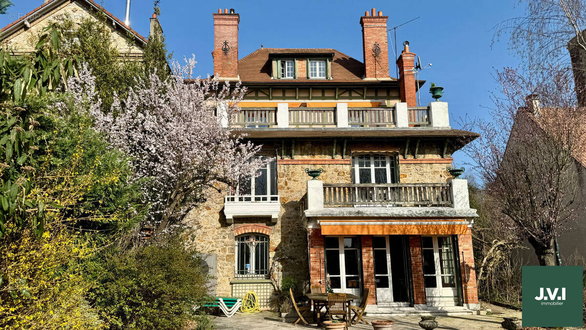 Maison à ENGHIEN-LES-BAINS