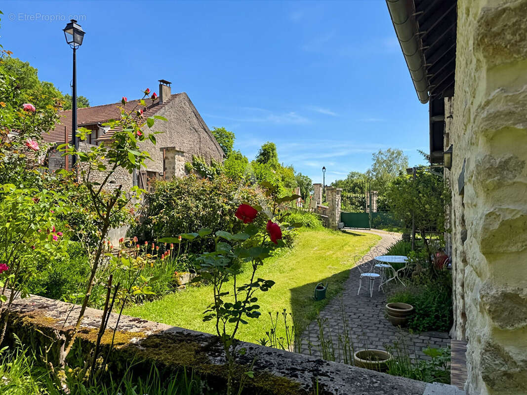 Maison à ETAMPES