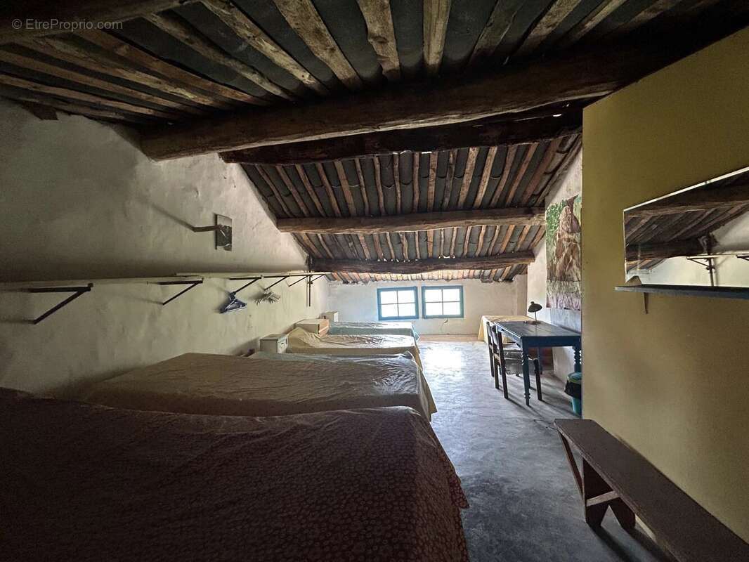 EXCLUSIVITÉ Maison en pierre 335m2 avec 1ha - 04 Alpes-de-Haute-Provence - photo 32