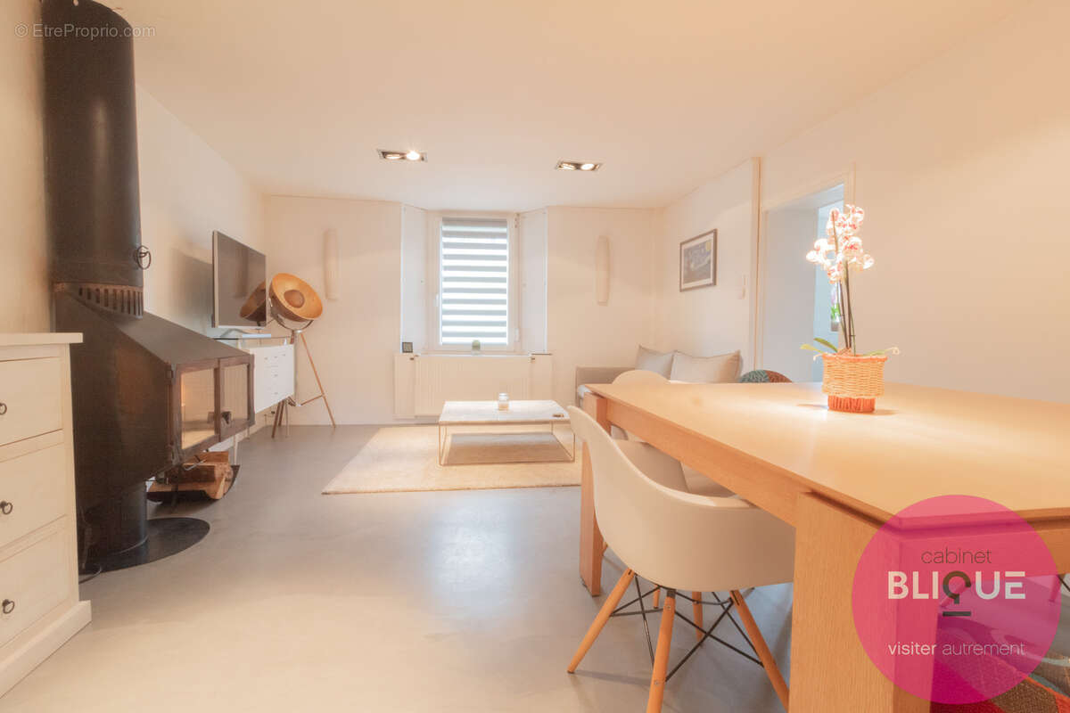 Maison à JALLAUCOURT