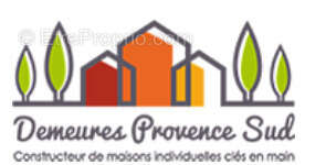 Terrain à COURTHEZON