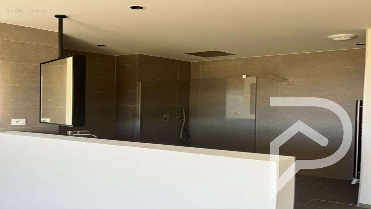 Maison à LA CADIERE-D&#039;AZUR