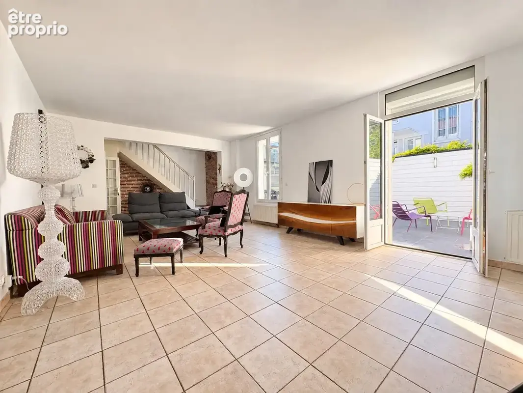 Maison 5 pièces 151 m² à vendre à Maisons-Alfort (94700) - photo 2