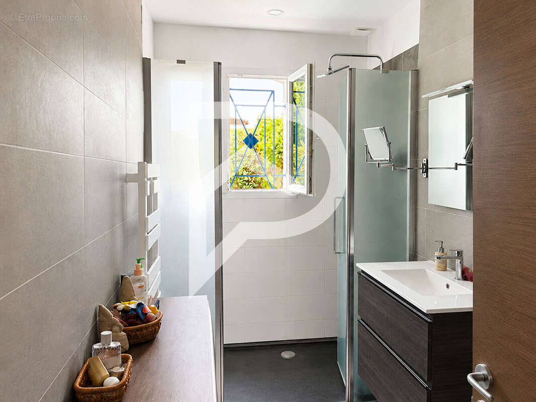 Maison avec piscine 8 pièces 200 m² - photo 9