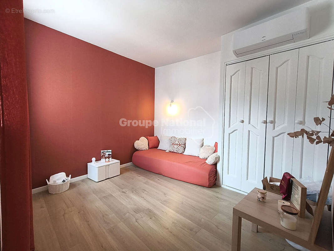 Villa familiale rénovée 197 m² - Piscine - Dépendance - photo 16