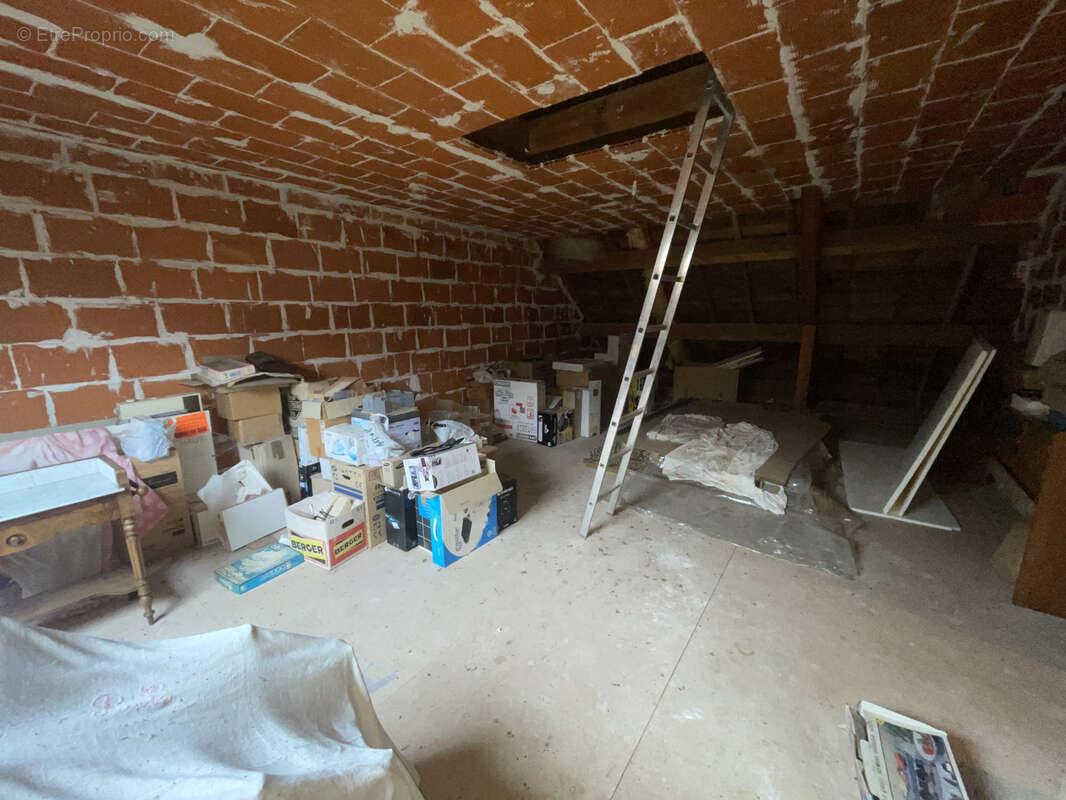 Maison familiale de 170 m2   Vue dégagée et fort potentiel - photo 22