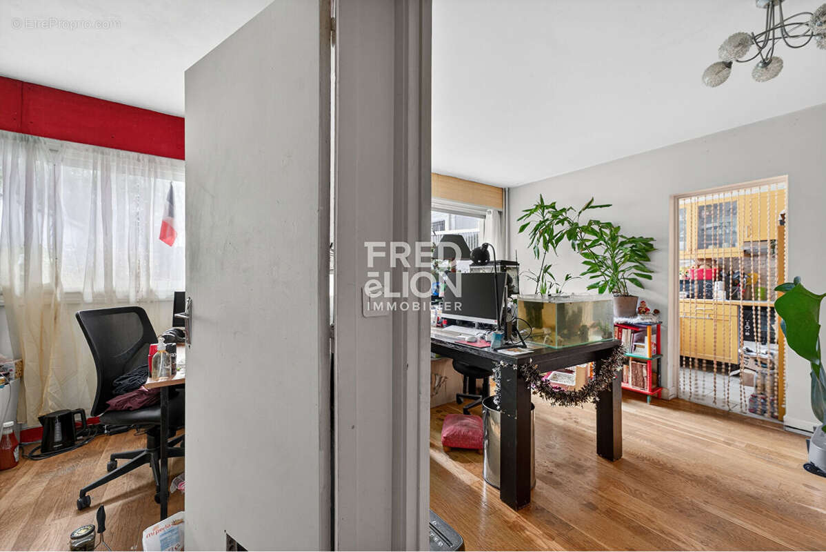 Appartement à PARIS-19E