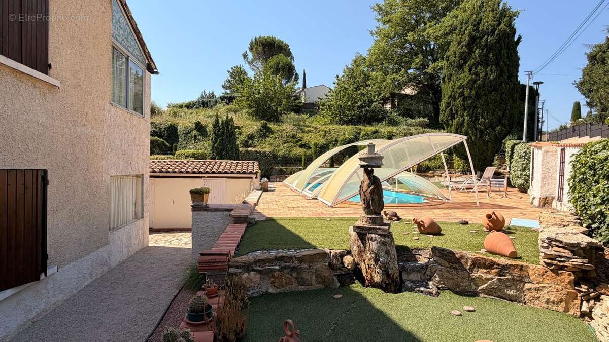 Maison à VAISON-LA-ROMAINE