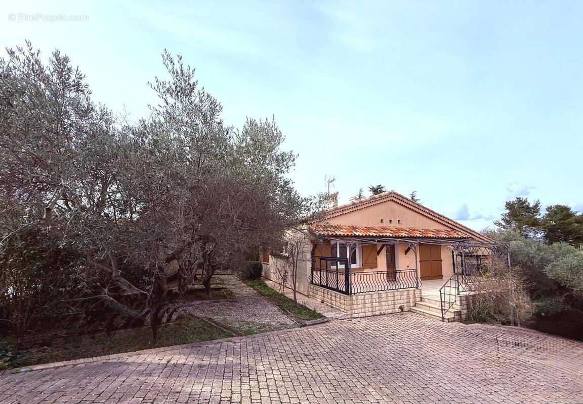 Maison à SAINT-MAXIMIN-LA-SAINTE-BAUME