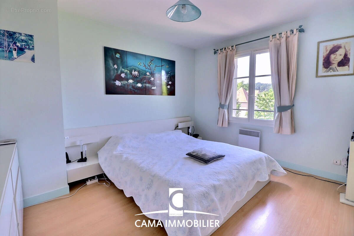 Individuelle - 4 chambres - terrain 595 m2 - sous sol total - gare a pieds - photo 7