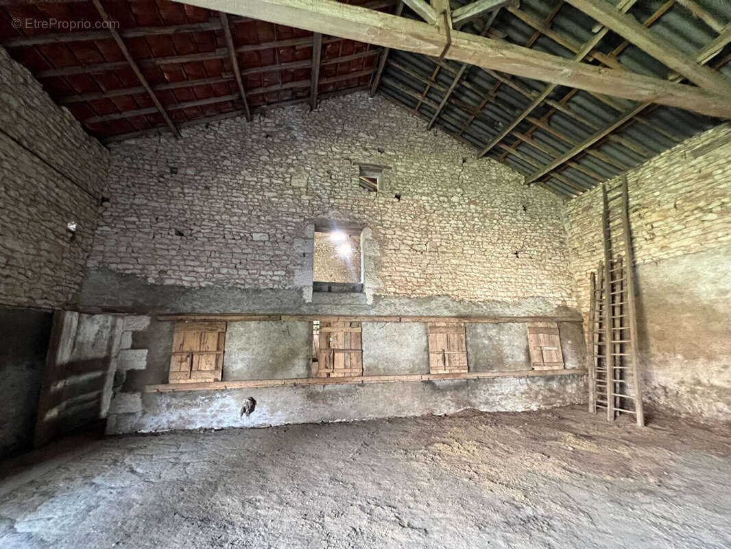 Maison à VALDIVIENNE